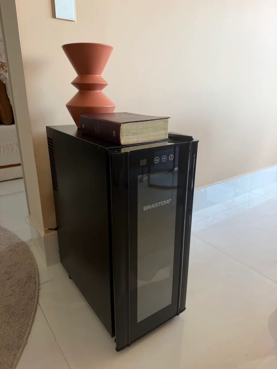 Adega Brastemp 12 garrafas touch 