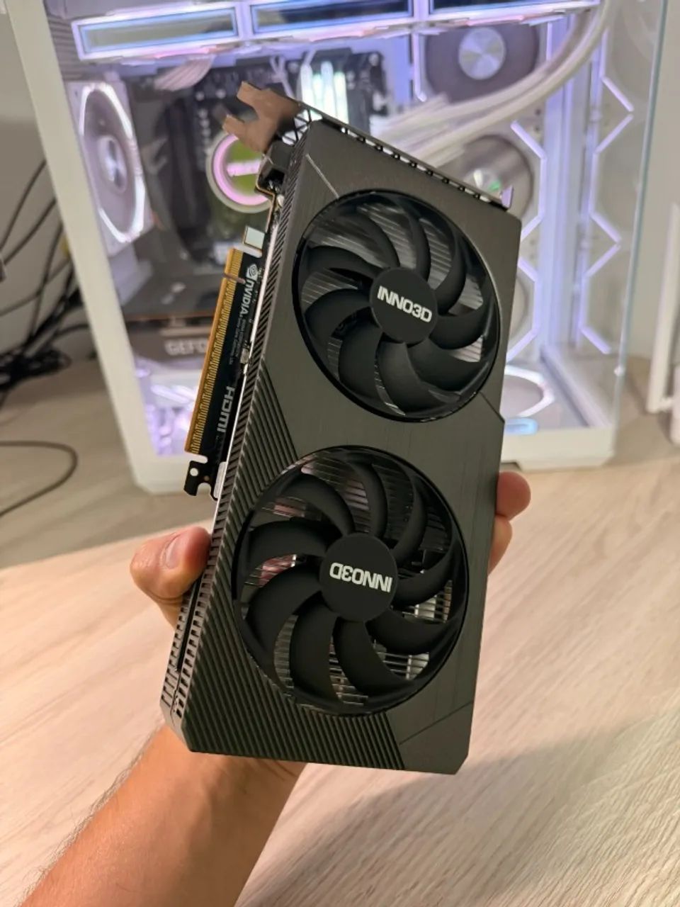 Placa de vídeo NVIDIA GeForce RTX 5060 8GB - Foto 2