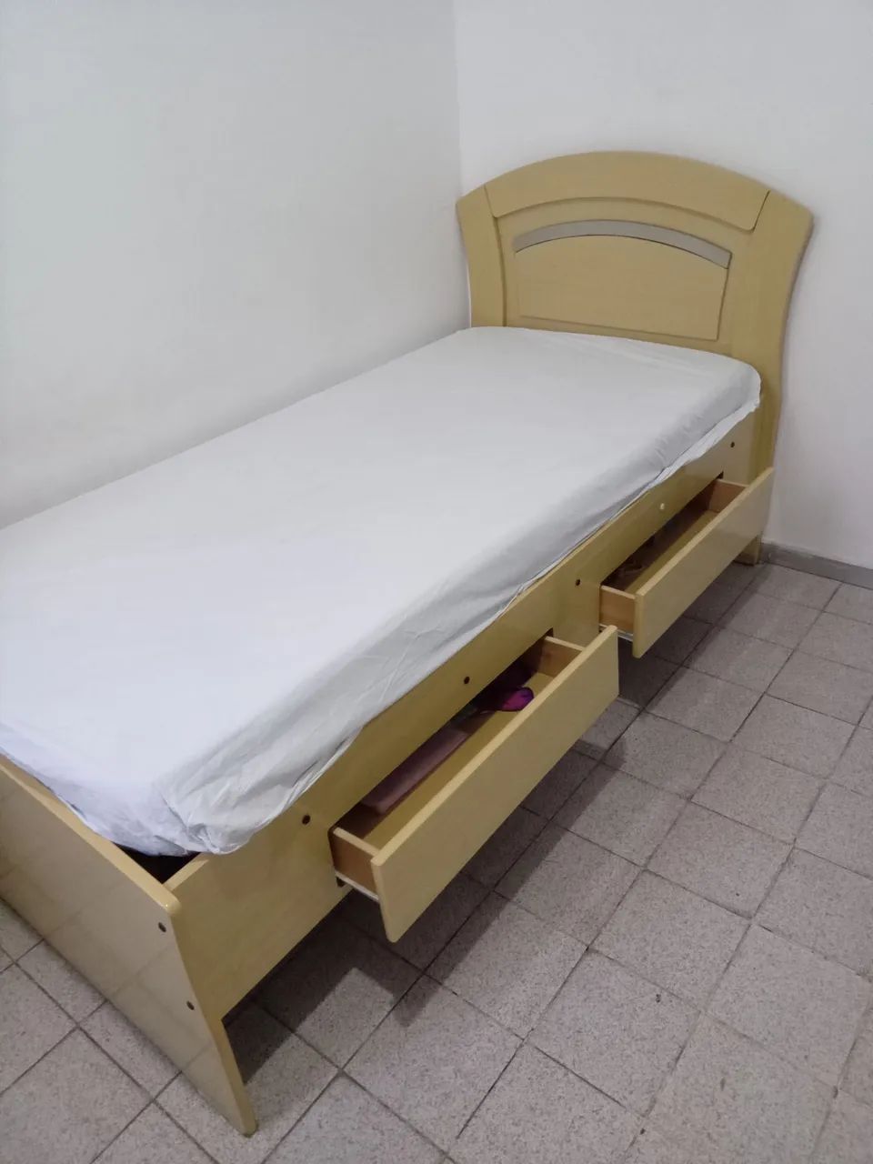 Cama solteiro com colchão  - Foto 2