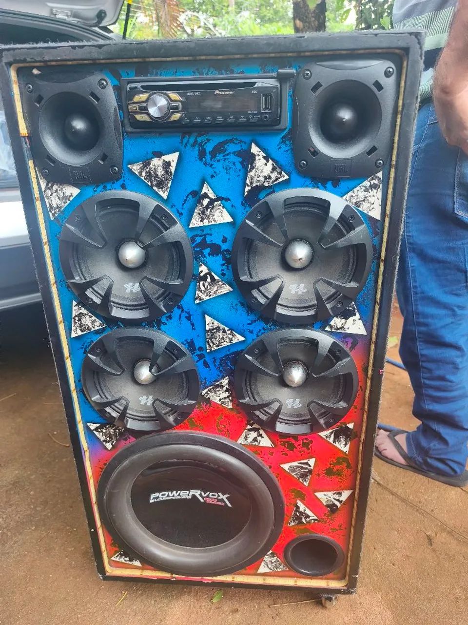 vendo caixa de som automotiva.
