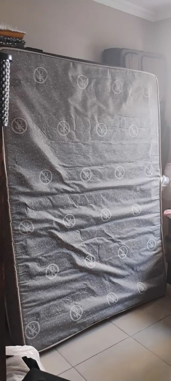 Cama Box - Box novo e Colchão usado - Foto 2