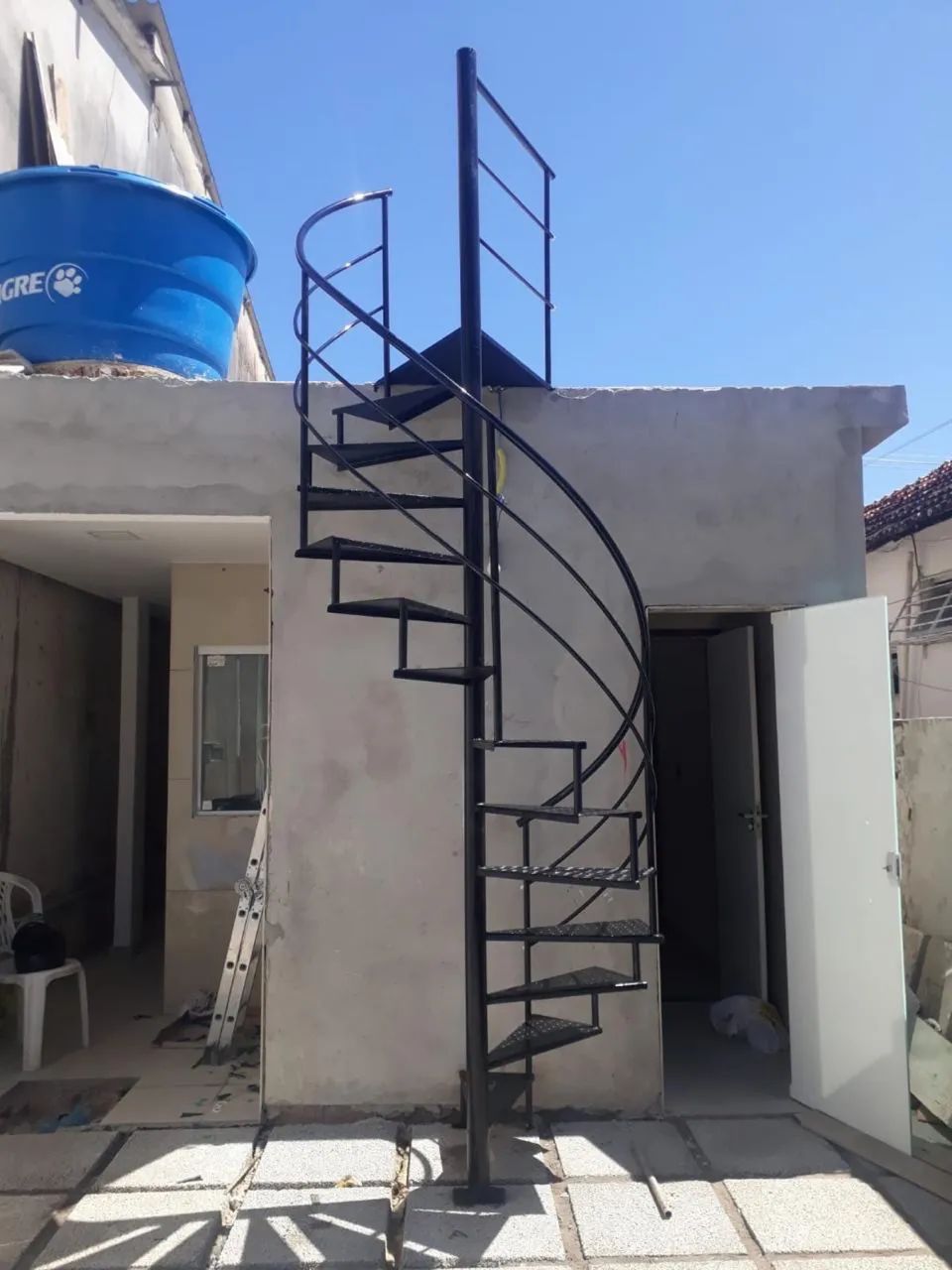 ESCADAS EM FERRO CARACOL E RETA PRONTA ENTREGA  - Foto 2