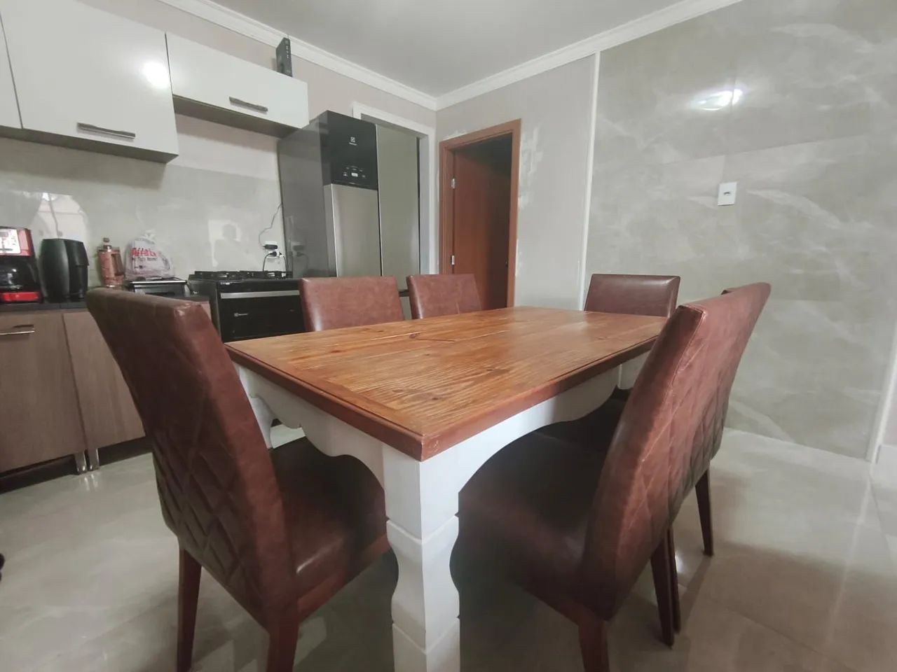 OFERTA!Jogo de mesa e cadeiras madeira maciça - Foto 2