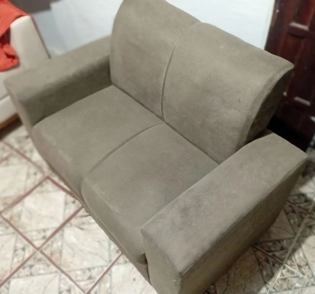 Vendo sofá de dois lugares. - Foto 3