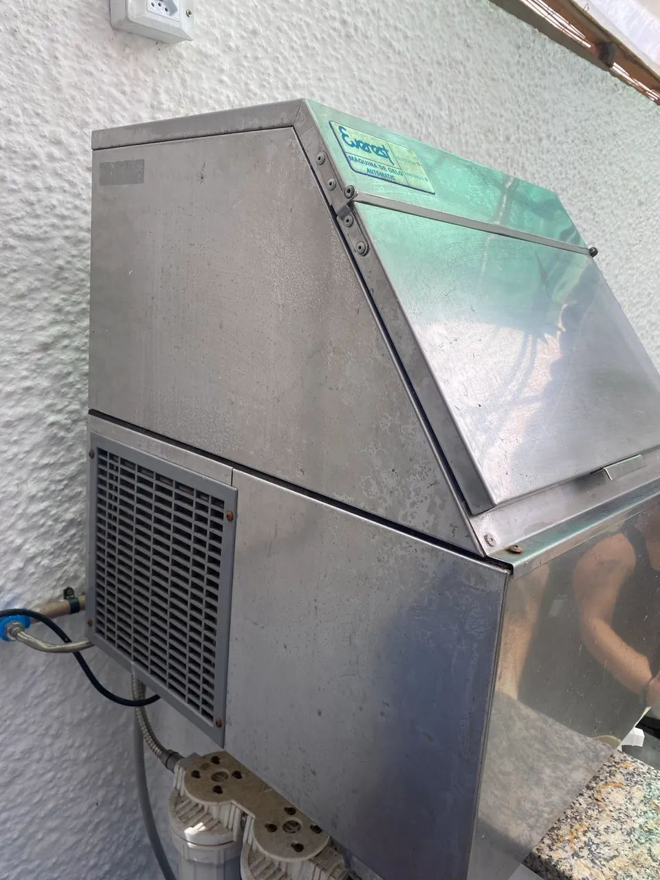 MÁQUINA DE GELO AUTOMÁTICA 