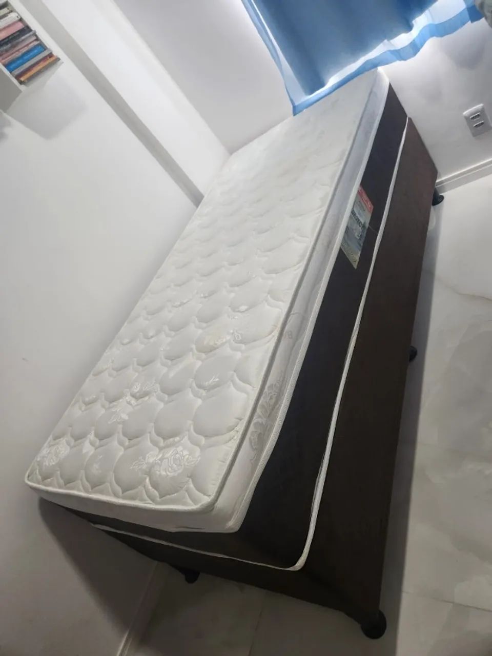 Cama box de solteiro