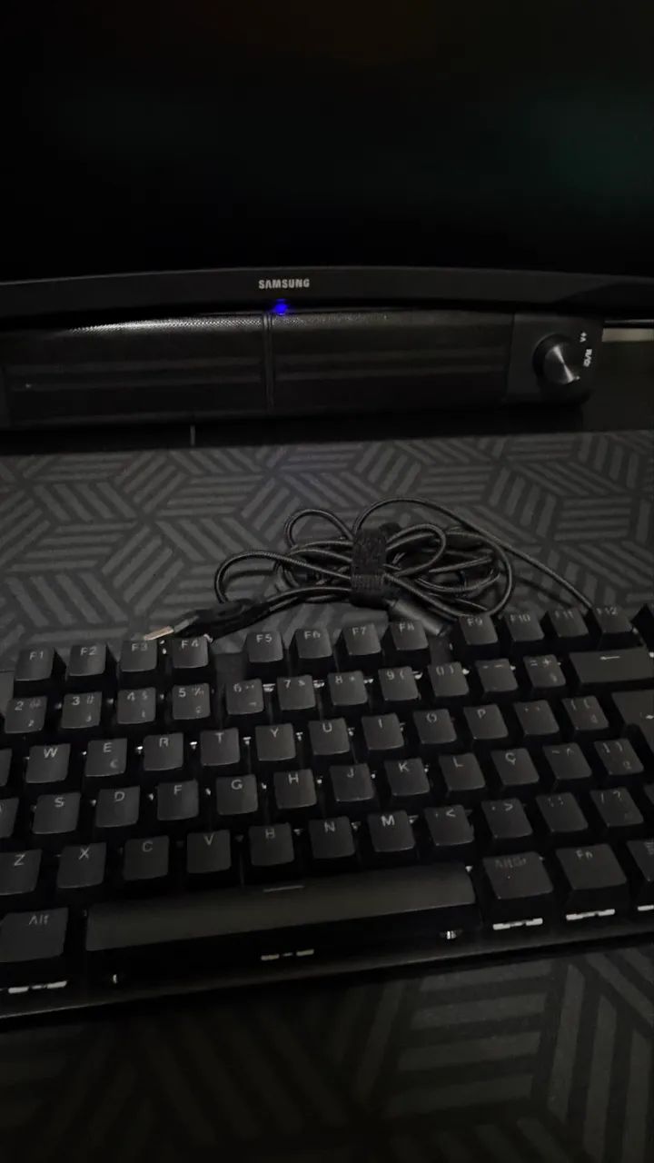 Teclado fortrek 75% gamer RGB - Foto 2