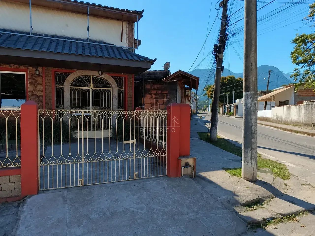 OPORTUNIDADE ÚNICA  EXCELENTE ESPAÇO COMERCIAL PRÓXIMO AO CENTRO DE GUAPIMIRIM! - Foto 4