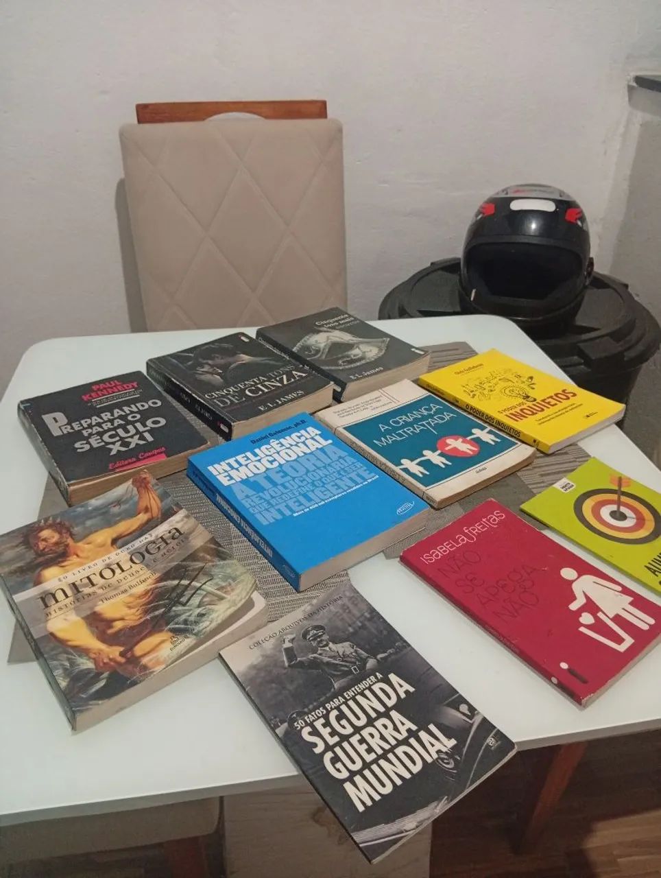 10 livros usando e bem conservados  - Foto 3