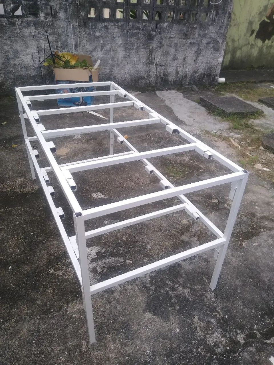 Mesa de aço desmontável 