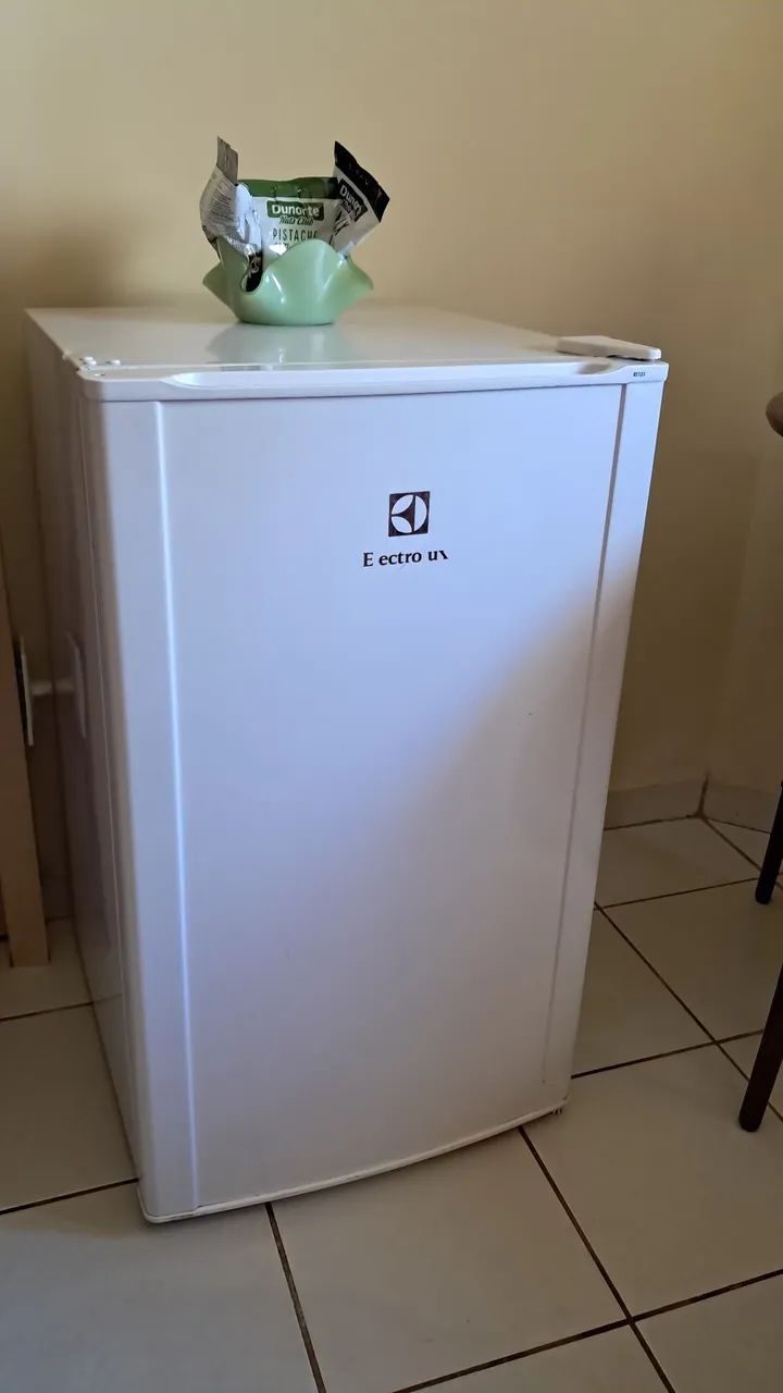 VENDO FRIGOBAR ELETROLUX 
