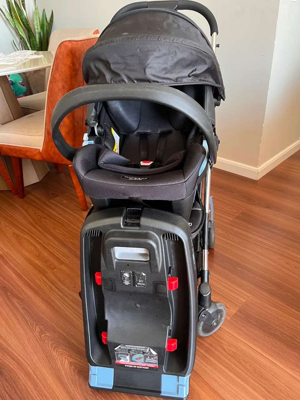 Kit bebê (carrinho + bebê conforto + base isofix) - Foto 5
