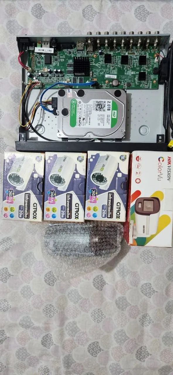 Gravador DVR ou Stand Alone  HD 2TB com 16 canais e 3 câmeras da Citrox, 1 HikVision