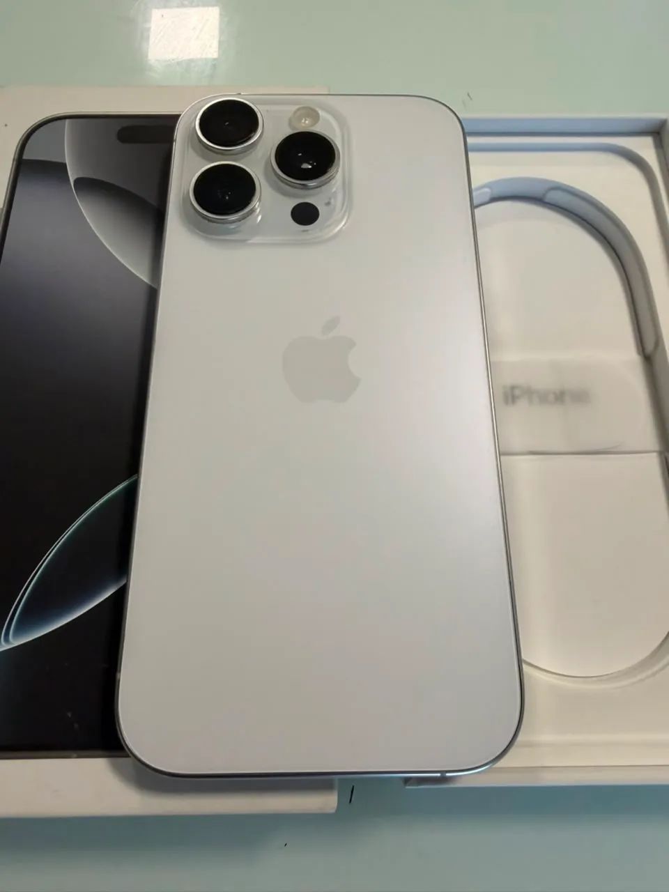 iPhone 16 pro - Foto 4
