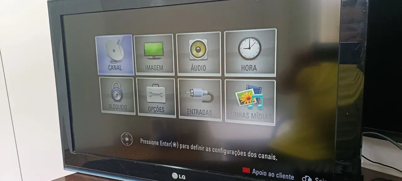 TV LG 32' não é smartv 