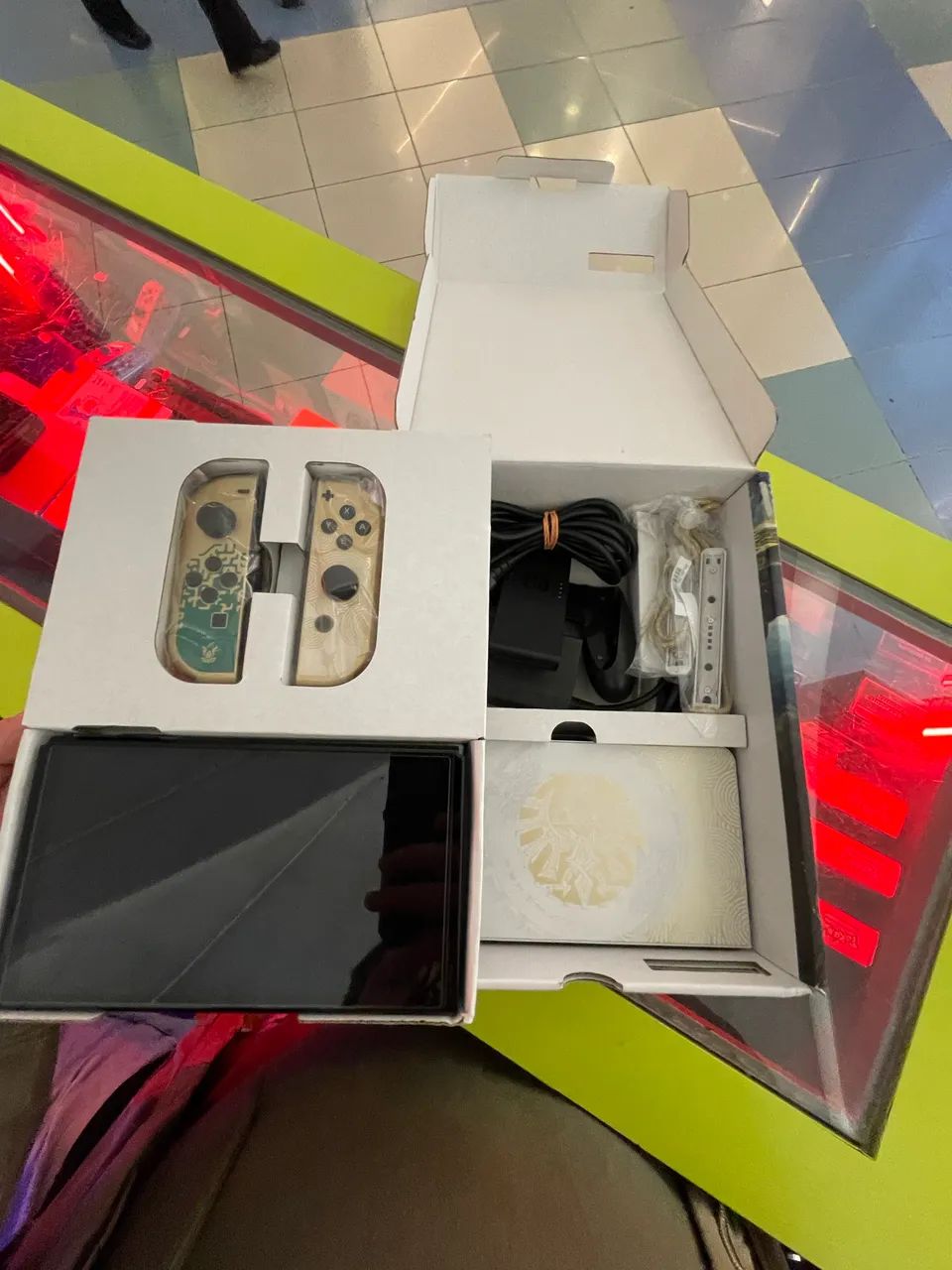 Switch Oled Zelda Edition 128gb (Trocas)  - Foto 5