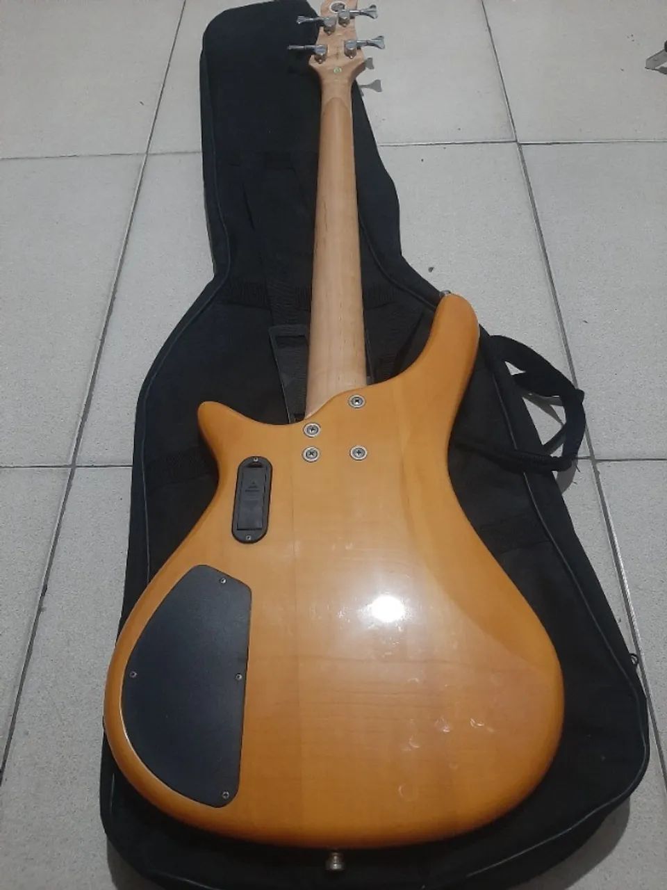 Baixo - Foto 2