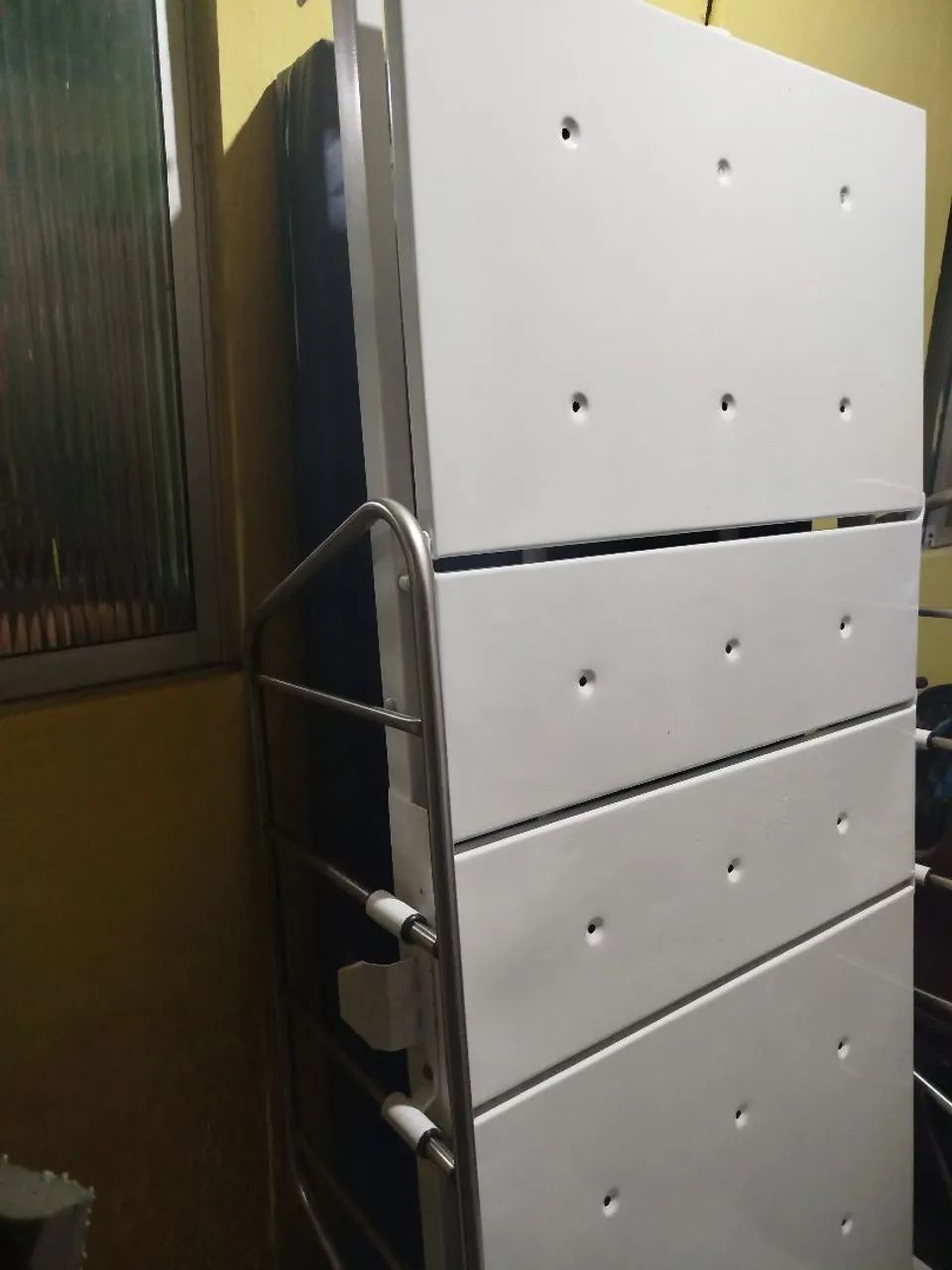 Cama hospitalar SEMINOVA com colchão 