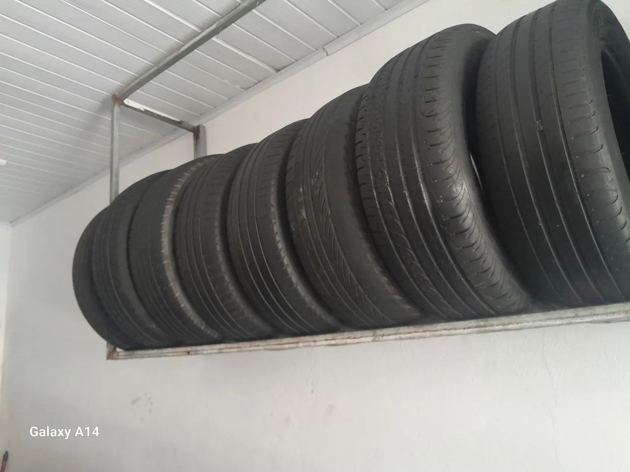 Pneus de carro número 15 - Foto 2
