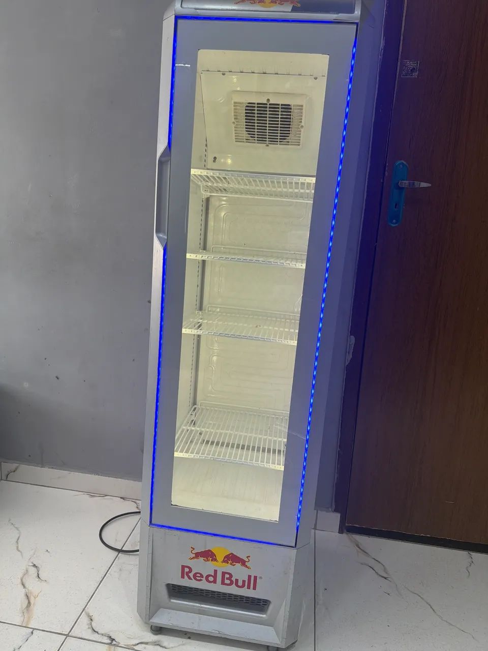 Frigobar Redbull