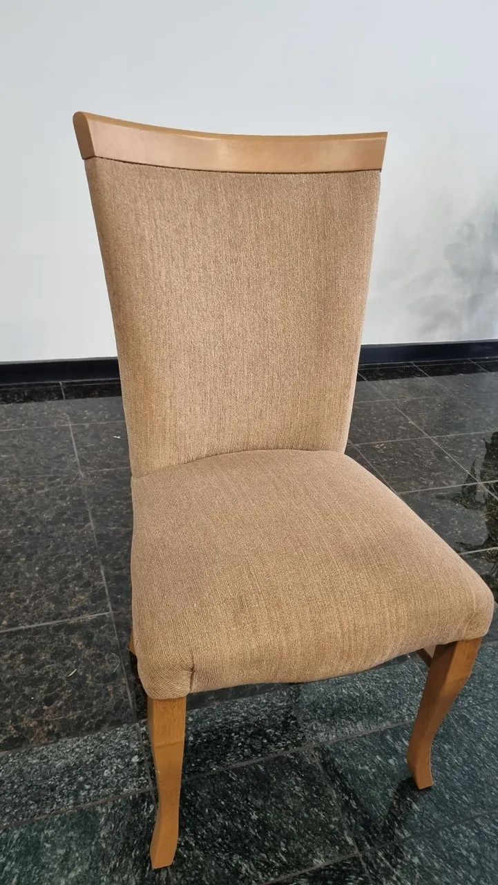 Jogo de mesa quadrada com 8 cadeiras  - Foto 4