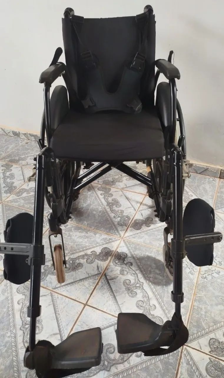 Cadeira de rodas ( ENTREGO) - Foto 3
