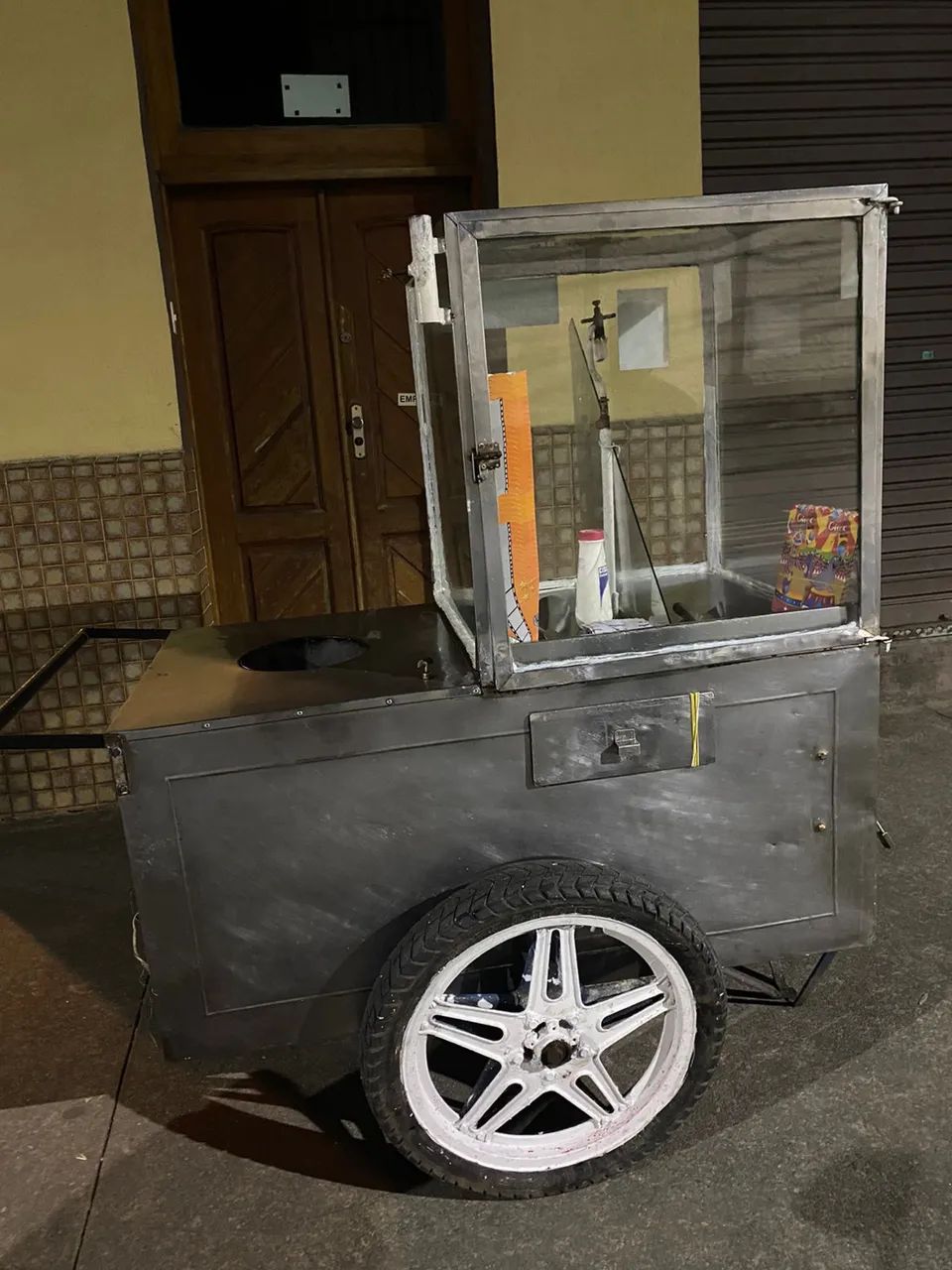 Vendo carrinho de pipoca 5 mil - Foto 2