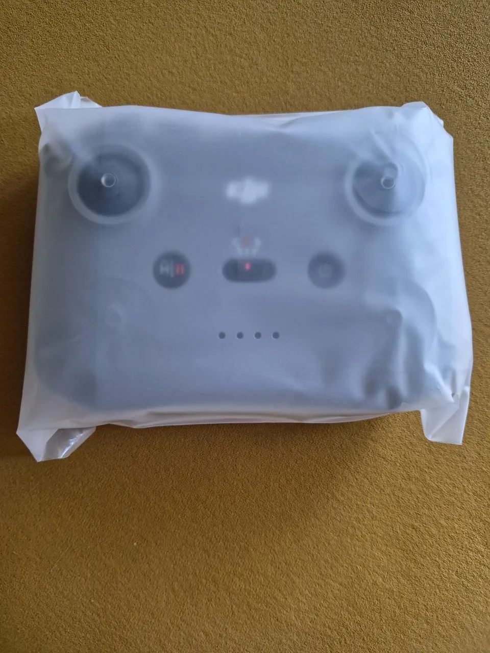 Controle remoto DJI modelo RC-N3 - Foto 2