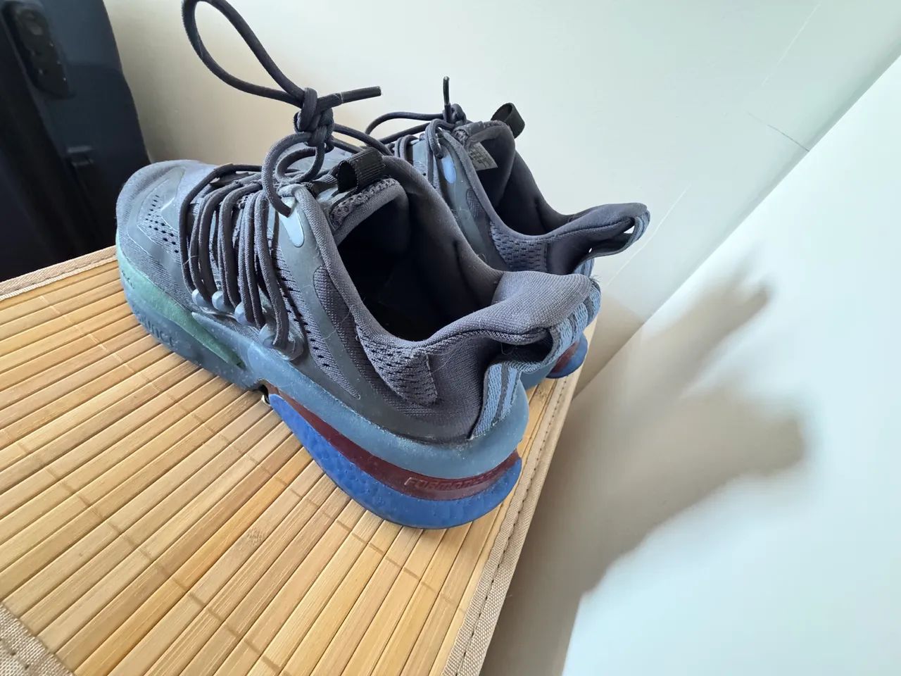 Tênis adidas alphaboost n 42 - Foto 3