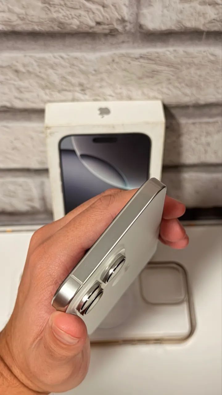 iPhone 16 Pro Max - Foto 3