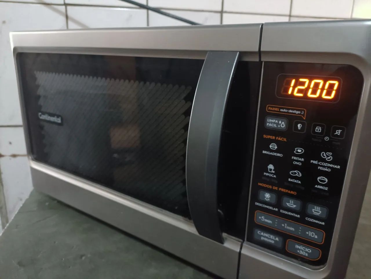 Microondas continental 31 litros prata - Foto 4