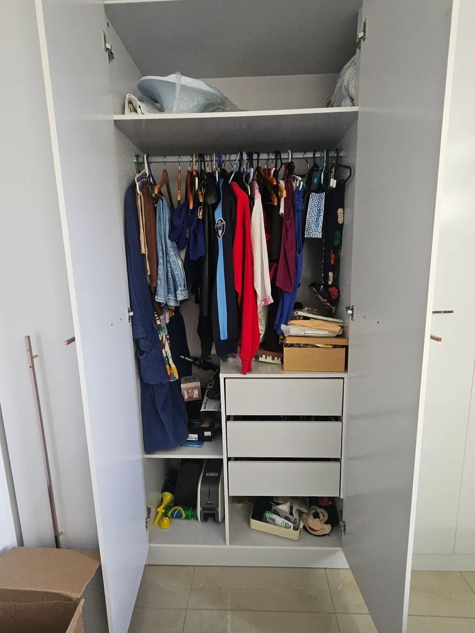Vendo Guarda Roupa