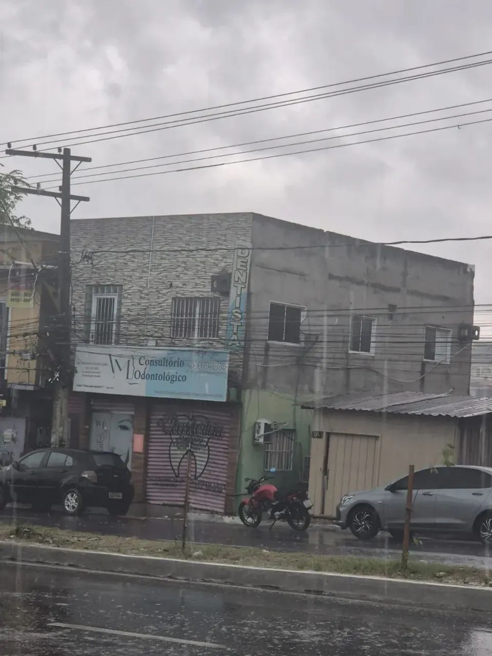 São José I - Vendo prédio com um ponto comercial+ 5 Kitnetes - Foto 3