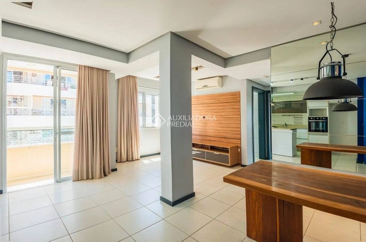 Apartamento à venda no bairro Agronômica com 76 m² e 2 dormitórios/quartos disponíveis. - Foto 4