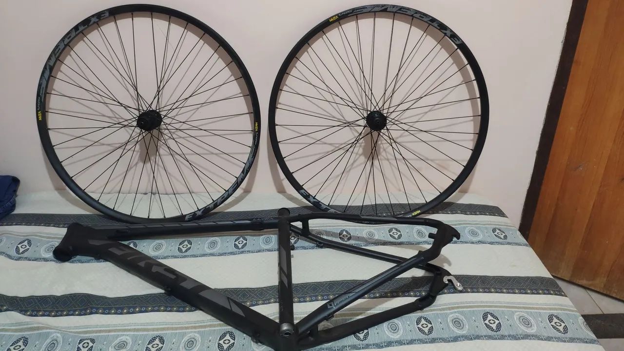 Kit Quadro e Rodas