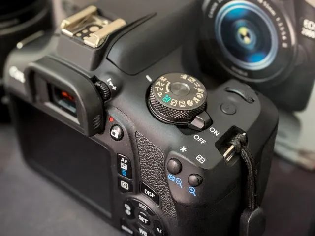CANON 2000D | KIT COMPLETO - Foto 2