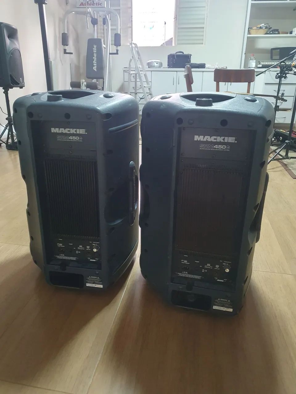 Caixas Mackie SRM 450 v2  110 V - Foto 2