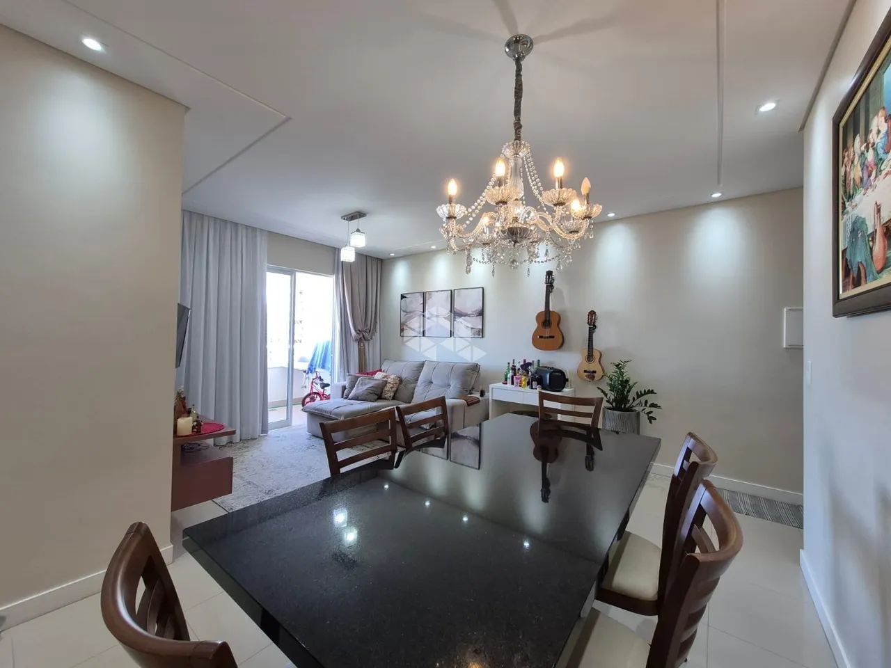 APARTAMENTO MOBILIADO COM 3 QUARTOS SENDO 1 SUÍTE 2 VAGAS DE GARAGEM E ÁREA DE LAZER COMPL - Foto 4