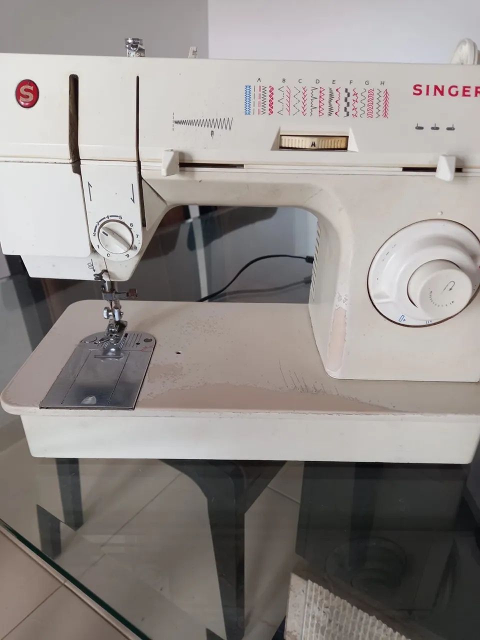 Máquina de costura  - Foto 3