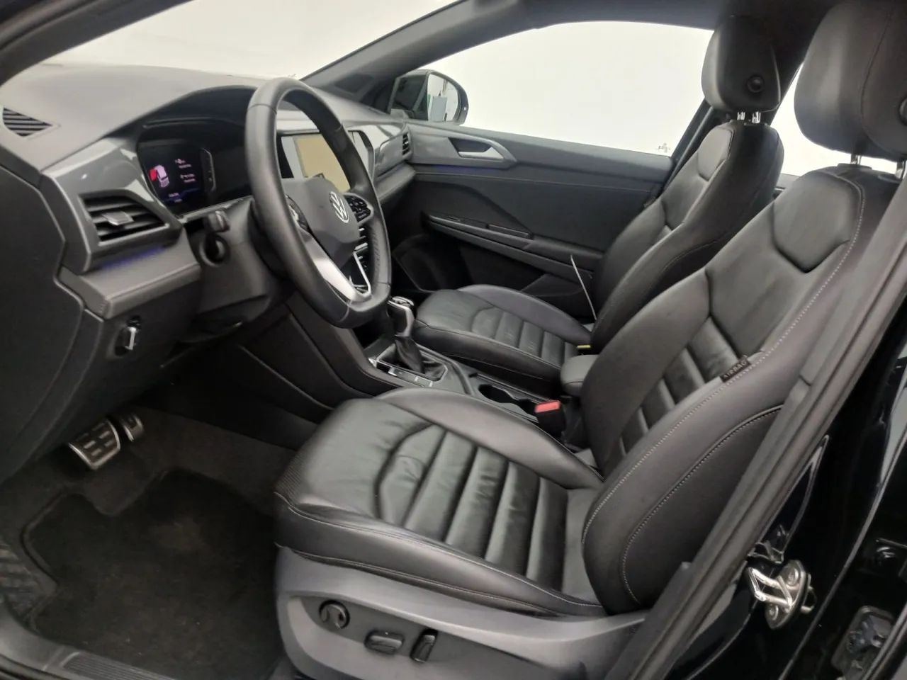Volkswagen Taos Highline 1.4 250 TSI Flex Aut., foto 16 de 18