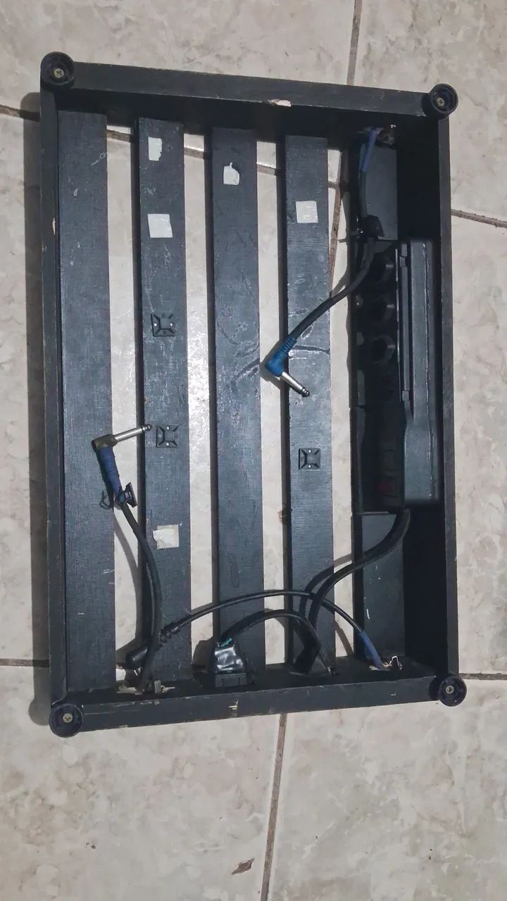 Pedalboard com parte elétrica feita  - Foto 2