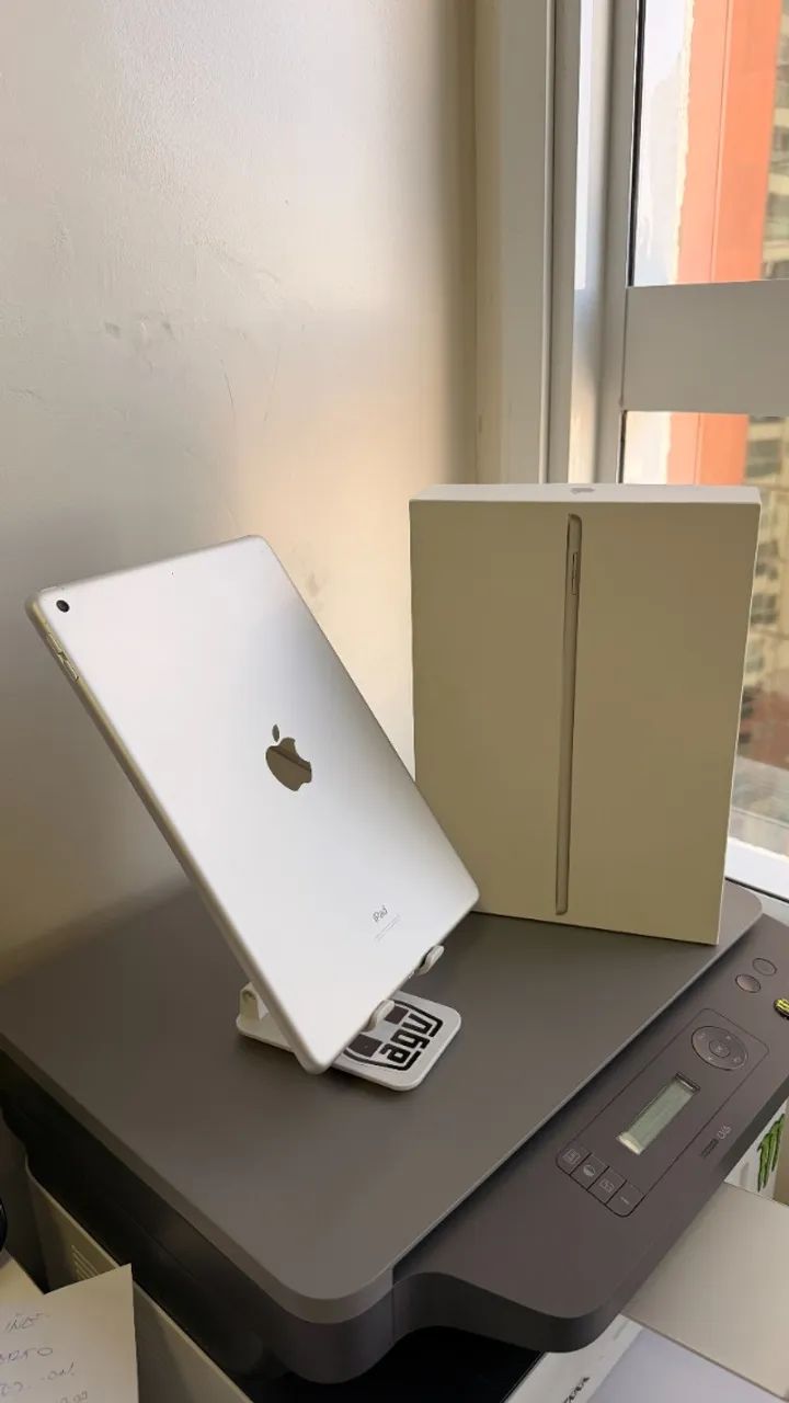 iPad (9º Geração) - Wi-Fi  256 GB - Silver - Oportunidade! - Foto 5