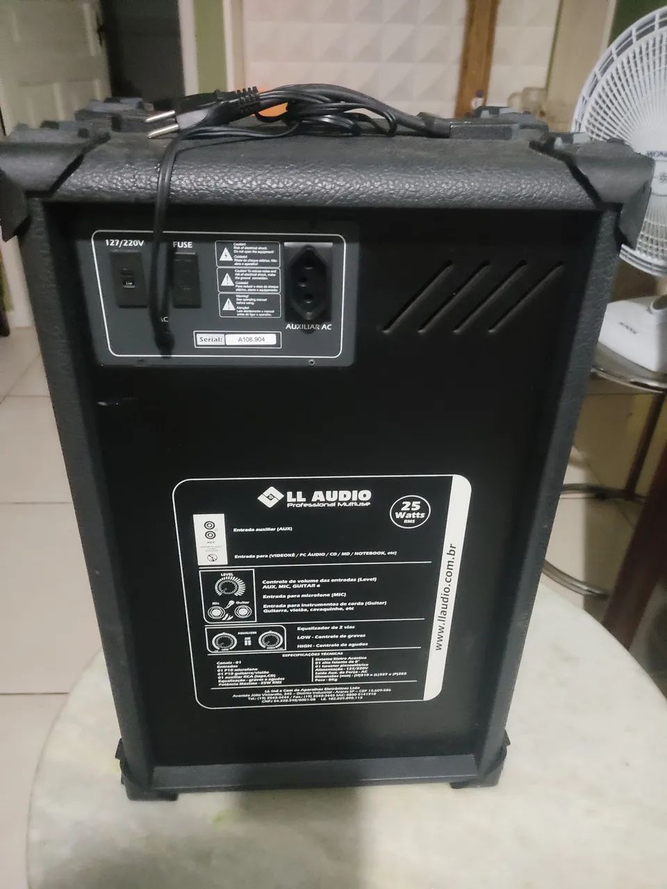 Vendo caixa de amplificada LL 100 AUDIO - Foto 3