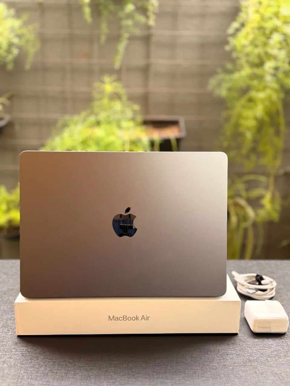 MacBook Air?13 Polegadas / Chip Apple M2 / 8GB RAM / 256GB SSD