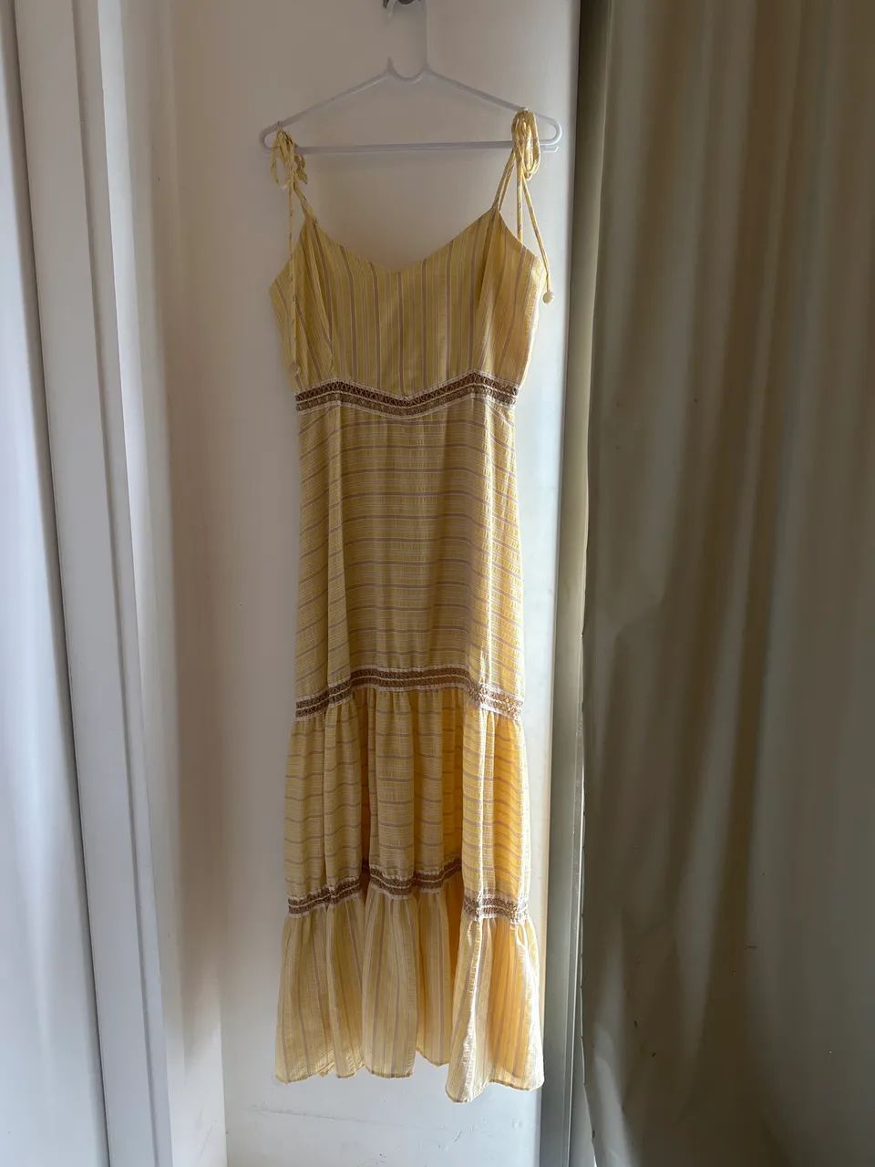 Vestido amarelo - lindo 