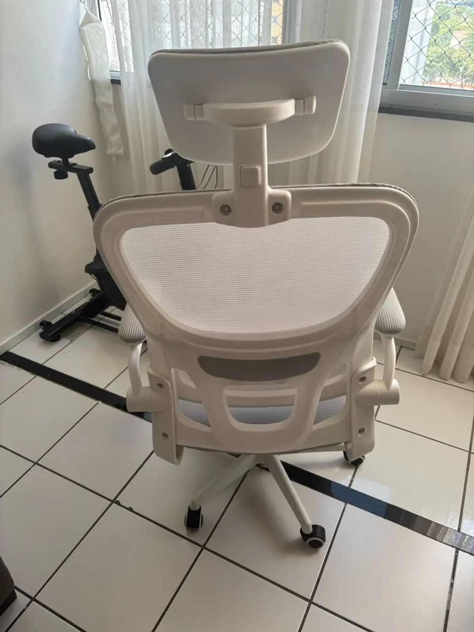 Cadeira executiva  ergonômica  - Foto 3