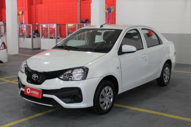 Toyota Etios - Foto 3
