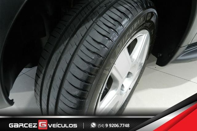 Vw - Volkswagen Crossfox 1.6 Flex Manual Topo de Linha Airbag ABS Comandos no Volante - Foto 20