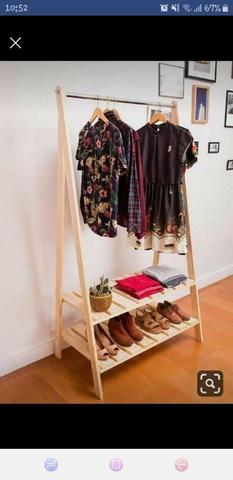 Araras para roupas e closets