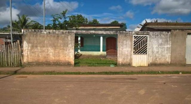 Vendo uma casa